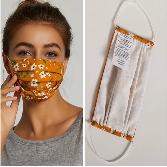 🎉JUST IN! Orange Floral Face Mask - Picture 2 of 2